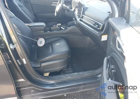 2023 Kia Sportage Hybrid Ex z USA, uszkodzony, nr VIN KNDPVCAG1P7069813